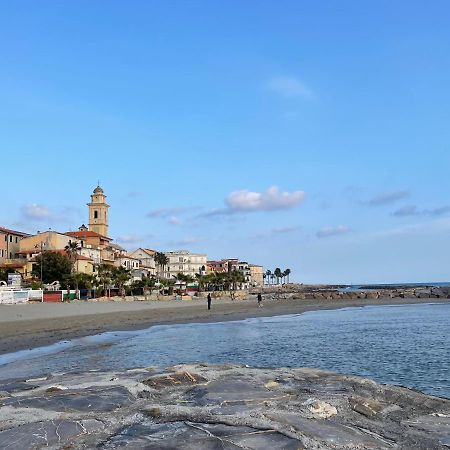 Bistrot Del Mare Apartment Santo Stefano al Mare Luaran gambar