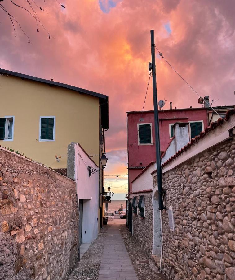Bistrot Del Mare Apartment Santo Stefano al Mare Luaran gambar
