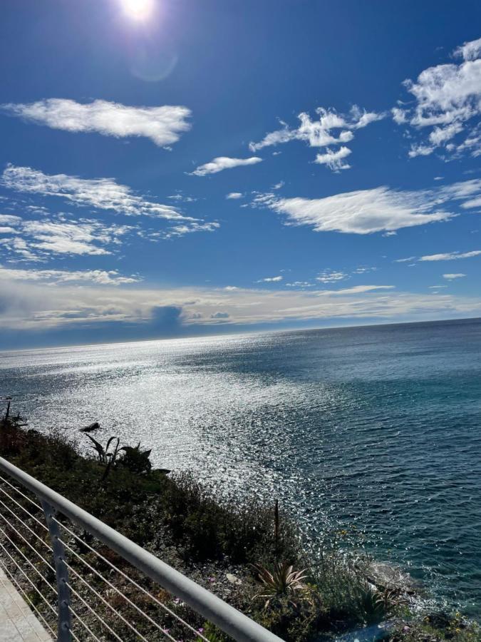 Bistrot Del Mare Apartment Santo Stefano al Mare Luaran gambar