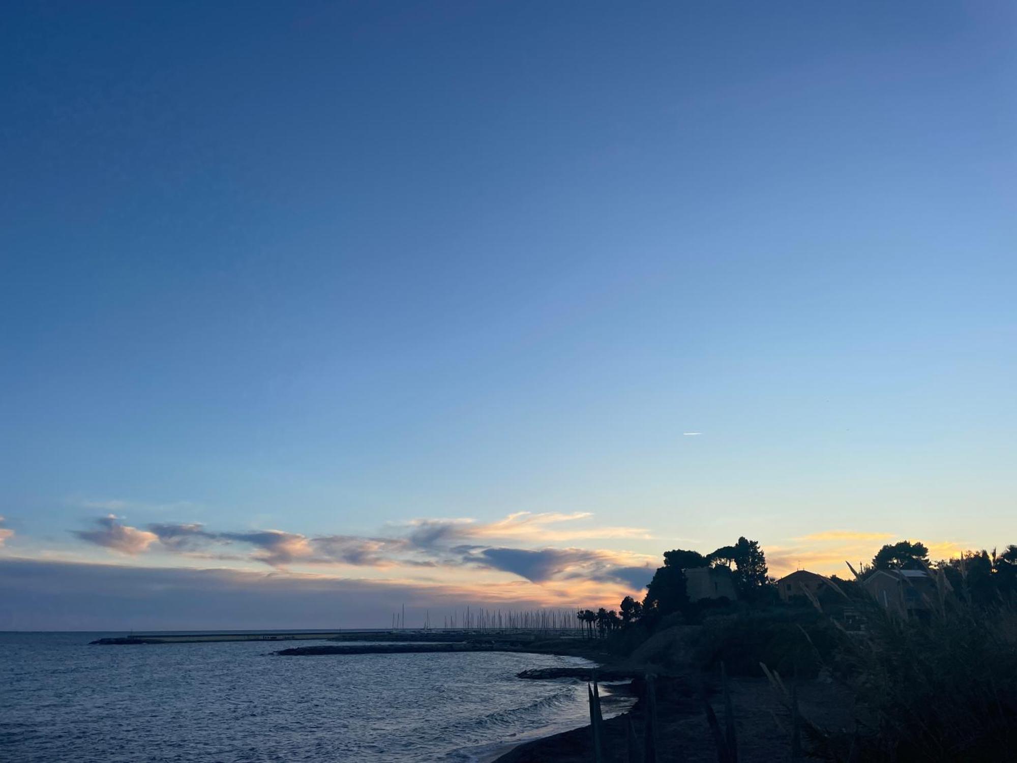 Bistrot Del Mare Apartment Santo Stefano al Mare Luaran gambar