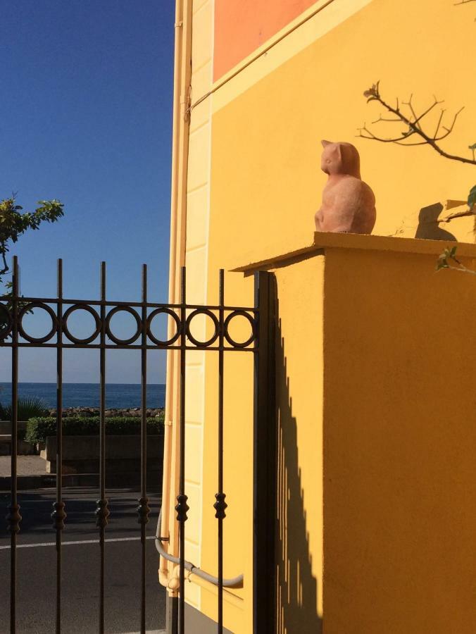 Bistrot Del Mare Apartment Santo Stefano al Mare Luaran gambar