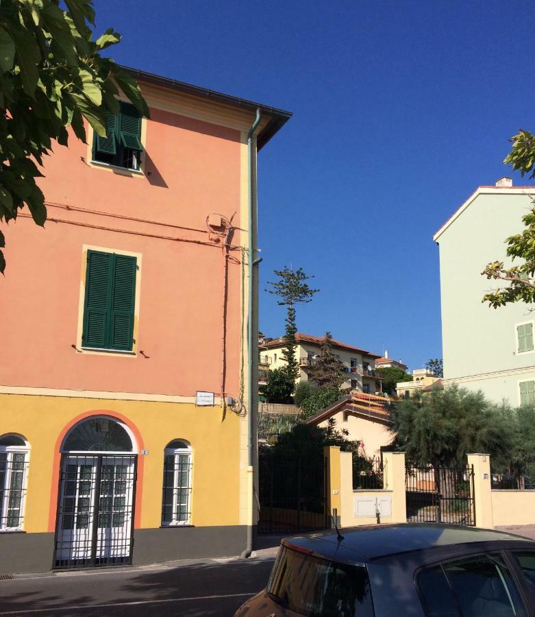 Bistrot Del Mare Apartment Santo Stefano al Mare Luaran gambar