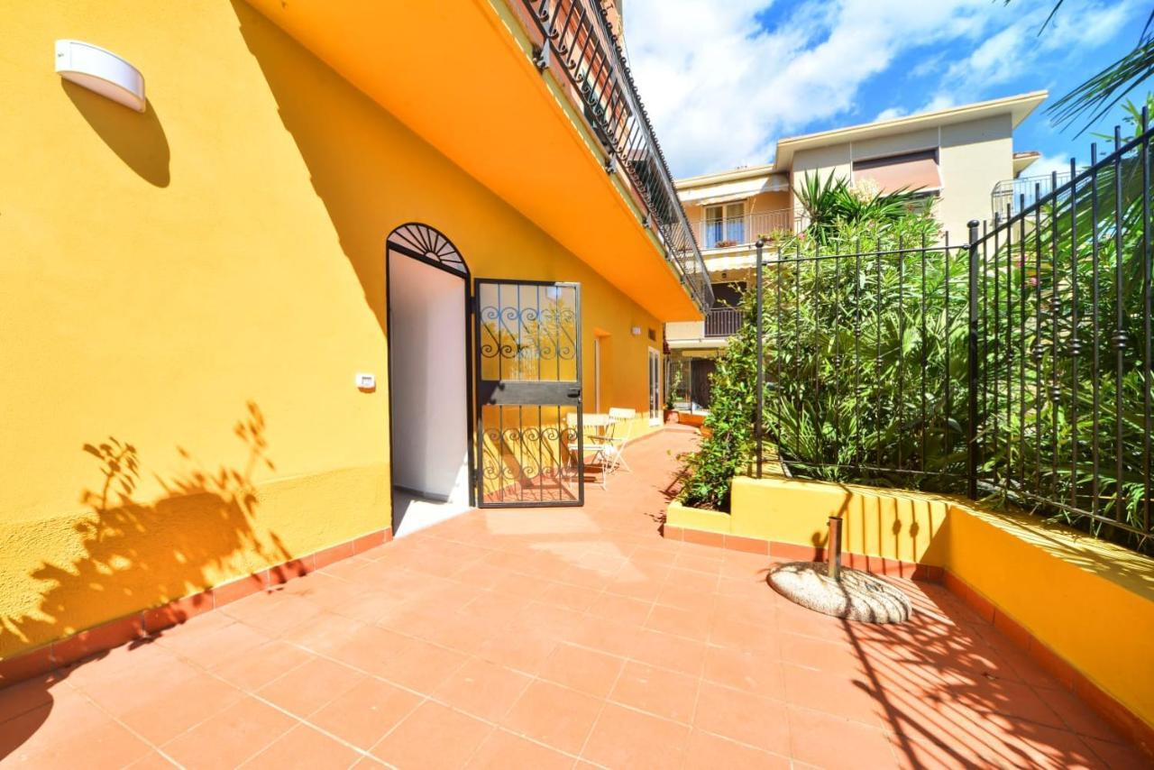 Bistrot Del Mare Apartment Santo Stefano al Mare Luaran gambar